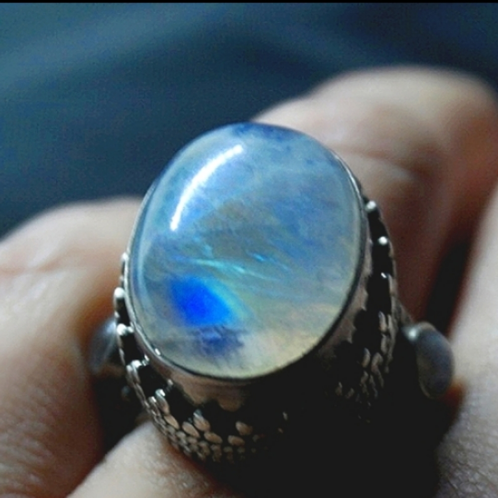 Vintage Rainbow Moonstone 925 Solid Silver Ring - image 1